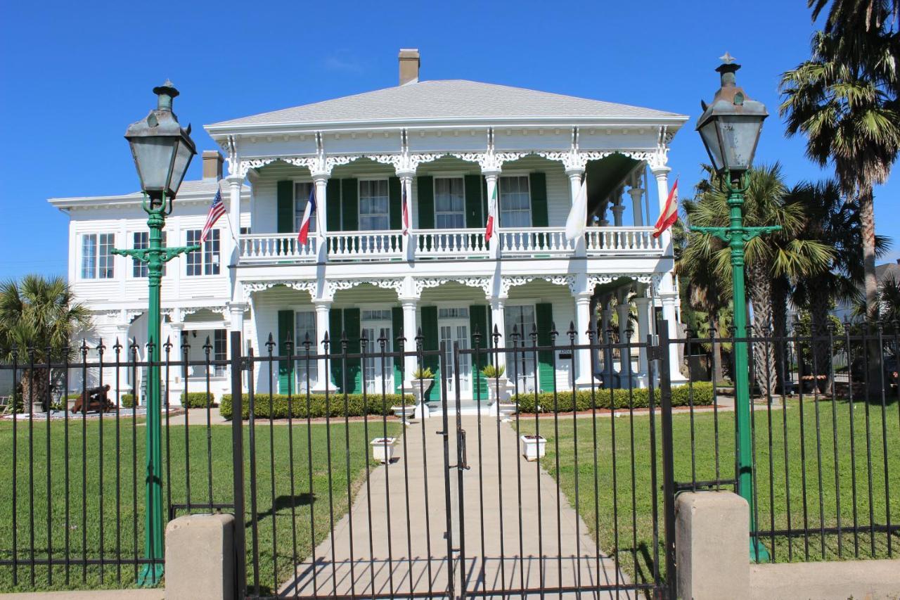 The George Manor Galveston Exterior foto