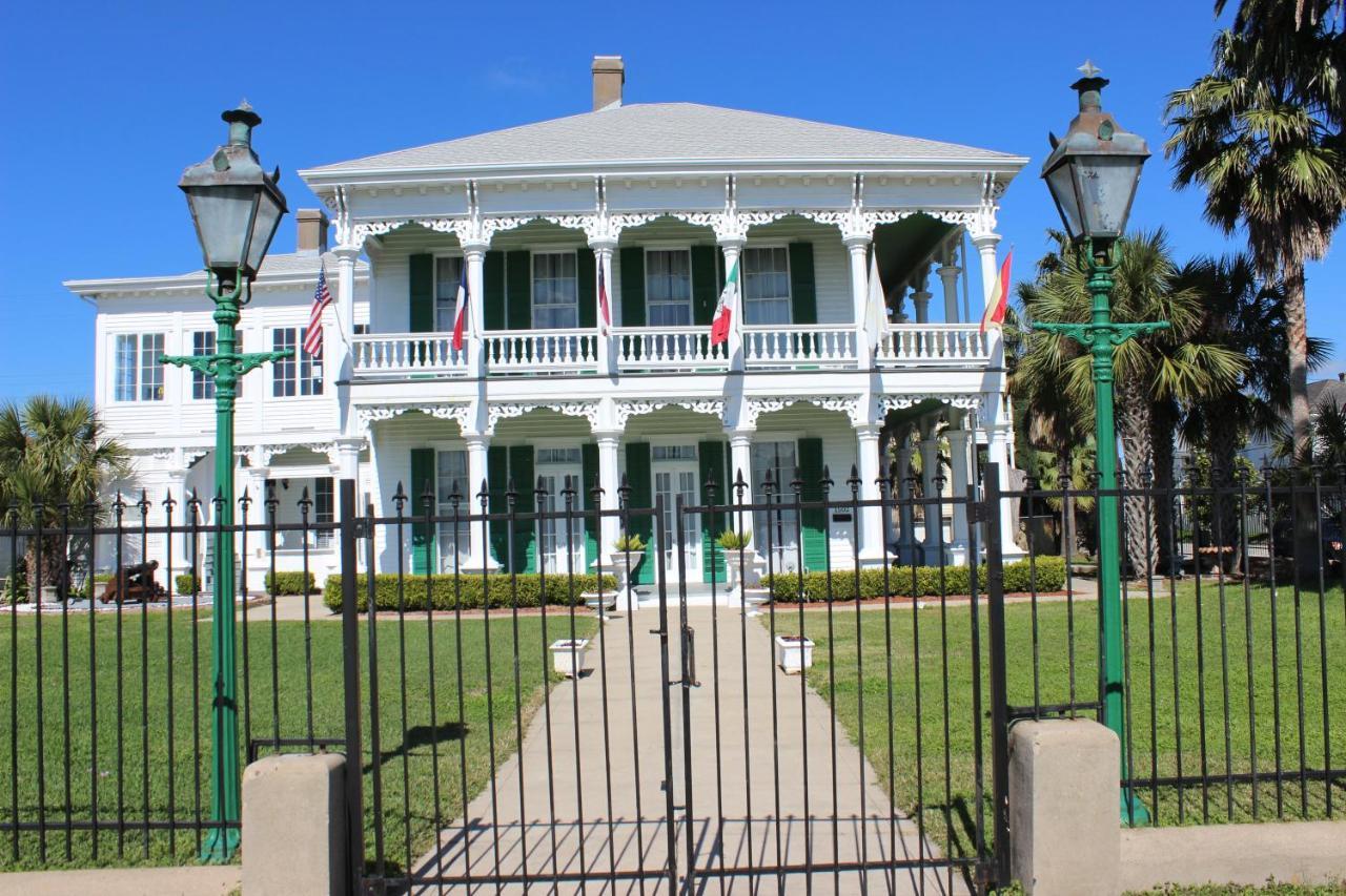 The George Manor Galveston Exterior foto