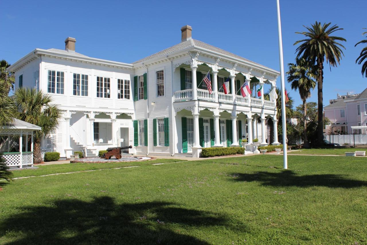 The George Manor Galveston Exterior foto