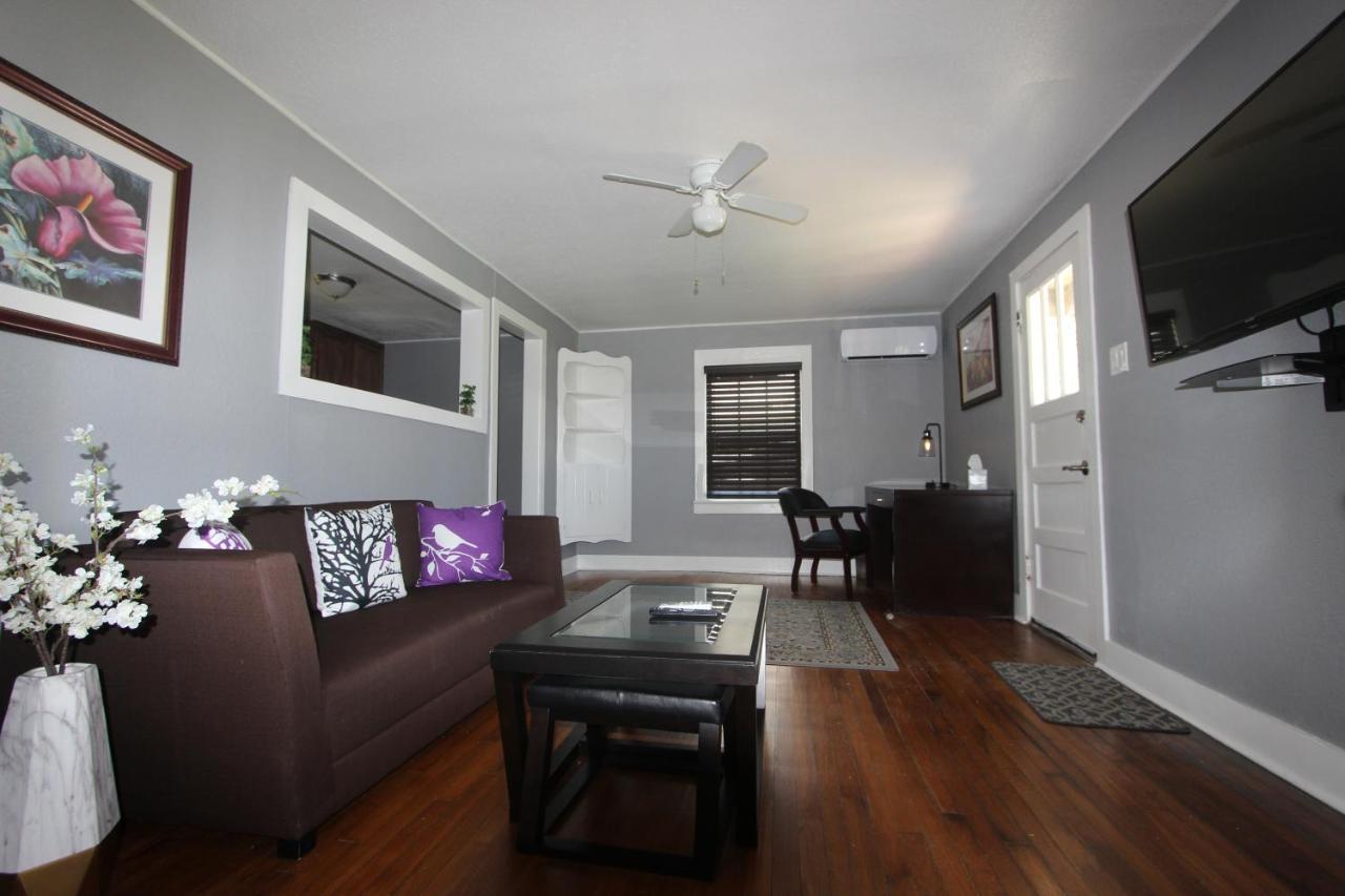 The George Manor Galveston Exterior foto